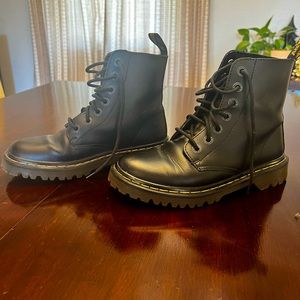 Dr. Martens Smooth Lace Up Boots - Size 6
